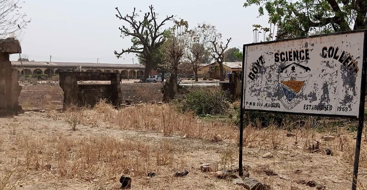 Secuestran a 300 niñas de un colegio en el noroeste de Nigeria