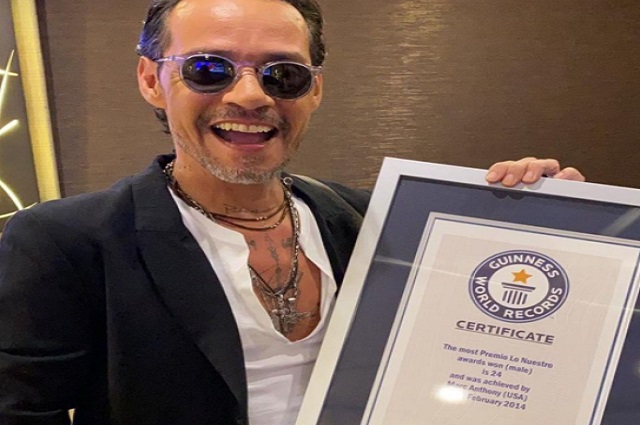 Marc Anthony y Olga Tañón reciben récord Guinness