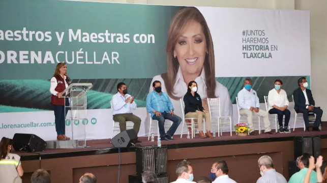 Maestros en Tlaxcala ratifican su apoyo a Lorena Cuéllar