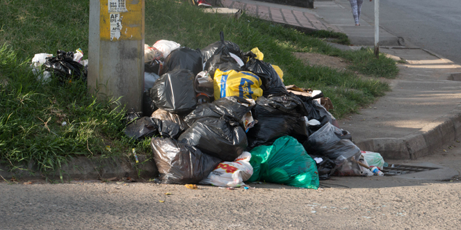 Más de un mes sin servicio de recolección de basura en San Manuel
