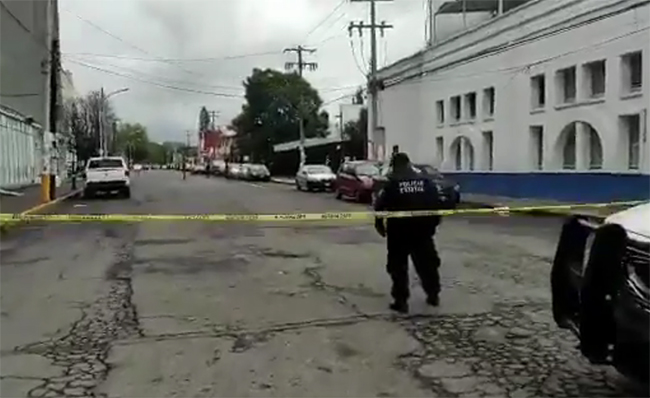 Por amenaza de bomba evacúan Secretaría de Finanzas y Tesorería municipal en Puebla