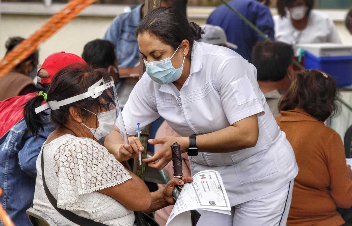 Inicia vacunación de la segunda dosis contra Covid-19 en Puebla Capital