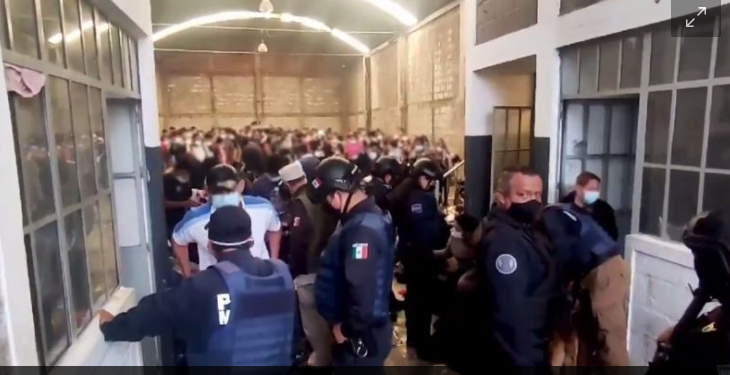 Rescatan a más de 200 indocumentados en Puebla