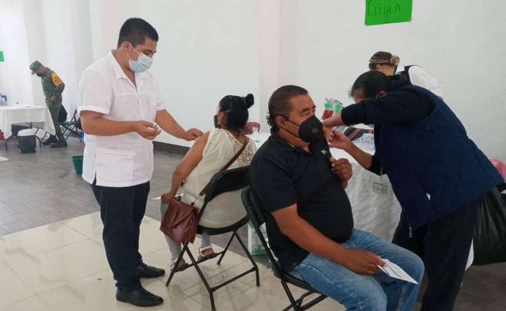 Tlaxcala vacunará a 869 mil 977 personas contra Covid-19