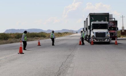 Texas Desafía Acuerdo y Reinstala Inspecciones a Camiones Mexicanos
