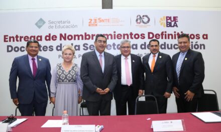 Gobierno de Puebla Reconoce y Garantiza Trabajo a Docentes con la Entrega de 1,484 Nombramientos